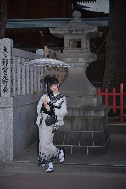 水淼Aqua – NO.225 Black Lace Kimono 10