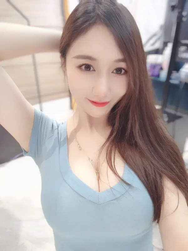 小玉吃果冻 – NO.024 本钱实足 4